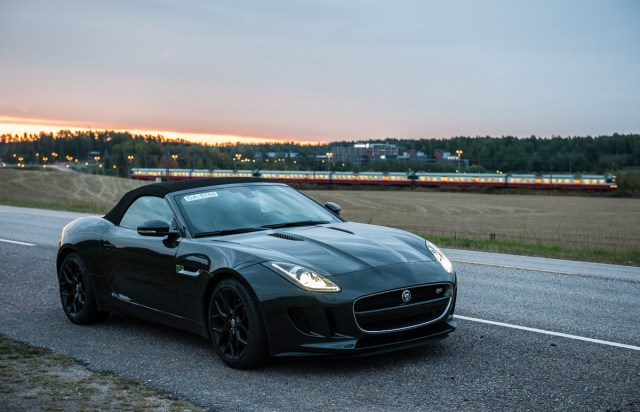 F-type ja paikallisjuna