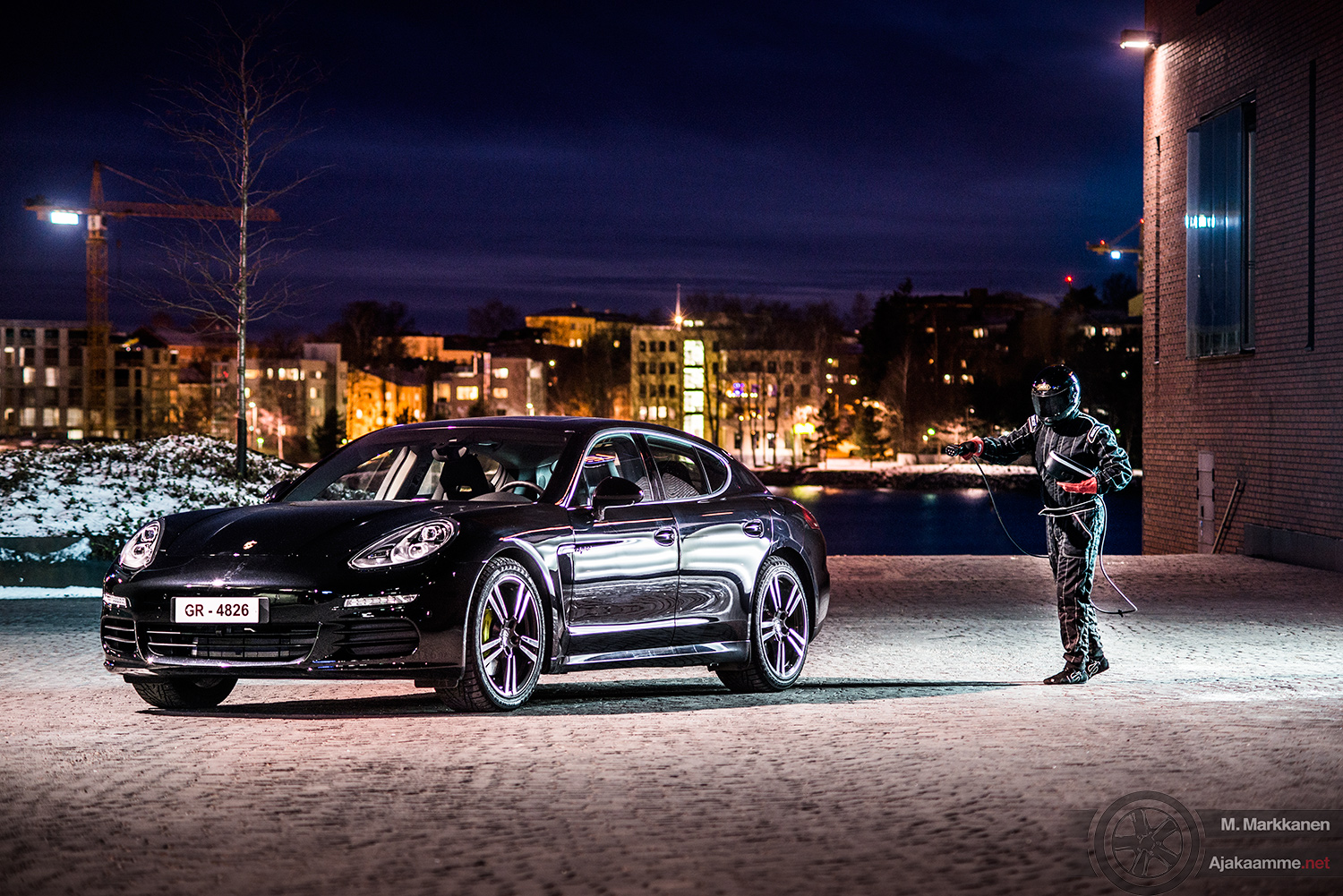 Porsche Panamera S E-Hybrid latausharjoitukset